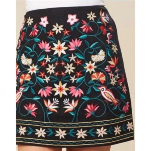 Umgee USA Mini Skirt Med Dark Blue‎ embroidered, Floral, Lined Boho festival - Picture 1 of 7